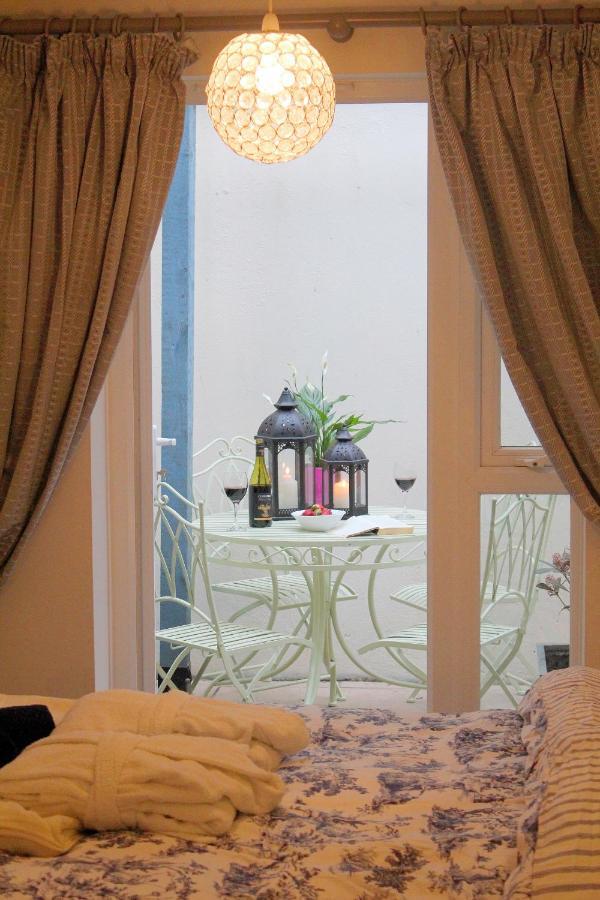 Beautiful Seaside One Bedroom Apartment Шалдън Екстериор снимка