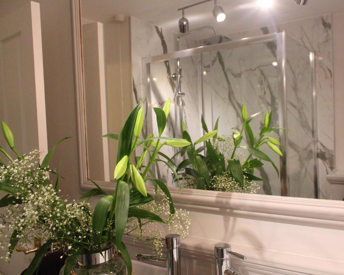 Beautiful Seaside One Bedroom Apartment Шалдън Екстериор снимка