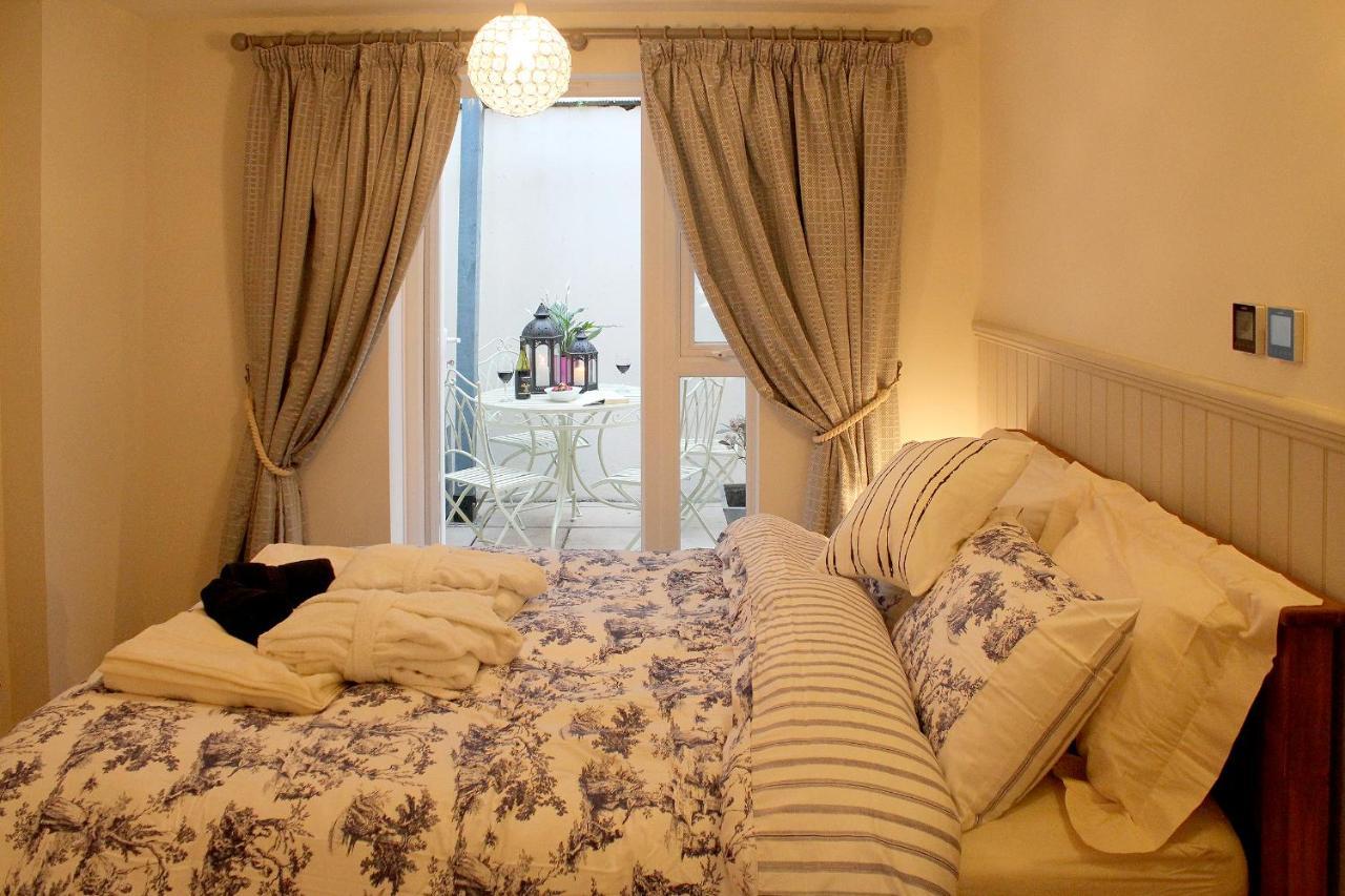 Beautiful Seaside One Bedroom Apartment Шалдън Екстериор снимка
