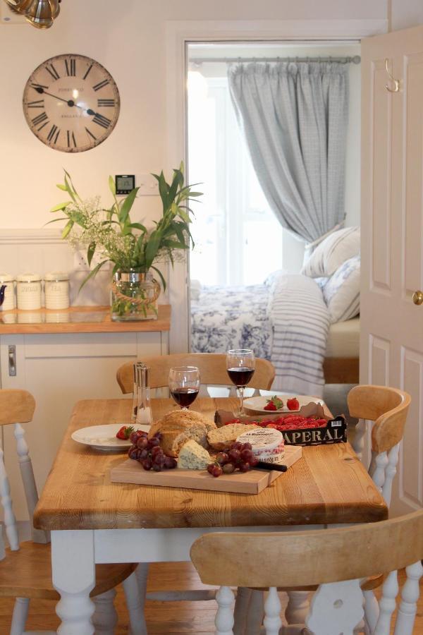 Beautiful Seaside One Bedroom Apartment Шалдън Екстериор снимка
